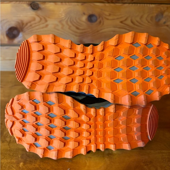 Saucony size 12 Sneakers - Picture 2 of 3